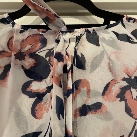 Two Arrows, NWOT, floral romper, XS - Picture 6 of 8